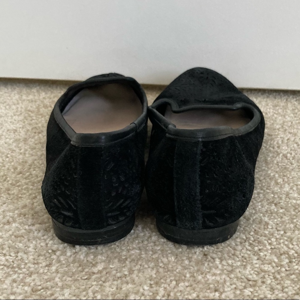 Black Rounded-toe Flats - Picture 3 of 3